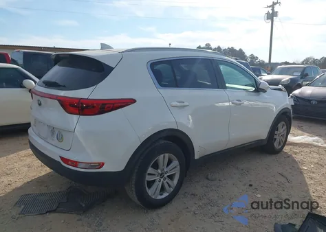 2018 Kia Sportage Lx z USA, uszkodzony, nr VIN KNDPM3AC2J7392923